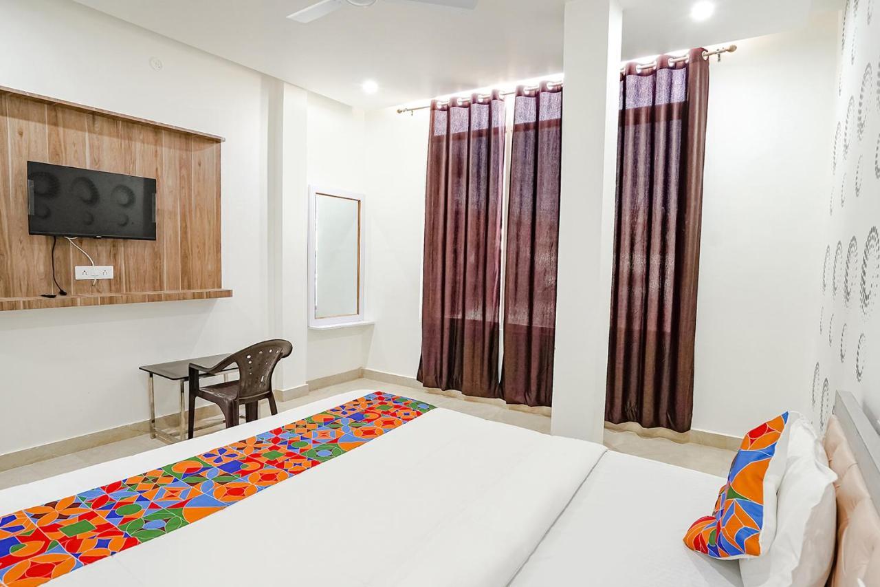 Fabhotel Siddhi Varanasi Exteriör bild